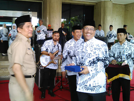 Pencarian PGRI Muaro Jambi - Persatuan Guru Republik Indonesia Cabang Muaro Jambi